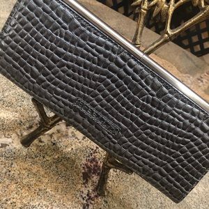 BCBGeneration Clutch